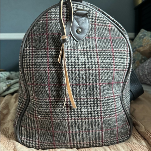 Adrienne Vittadini Duffle Bag - Picture 6 of 8